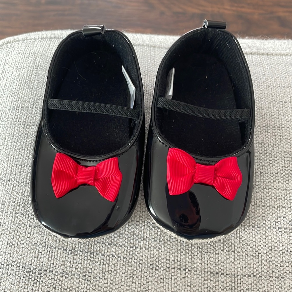 Baby shoes black 12-18 months